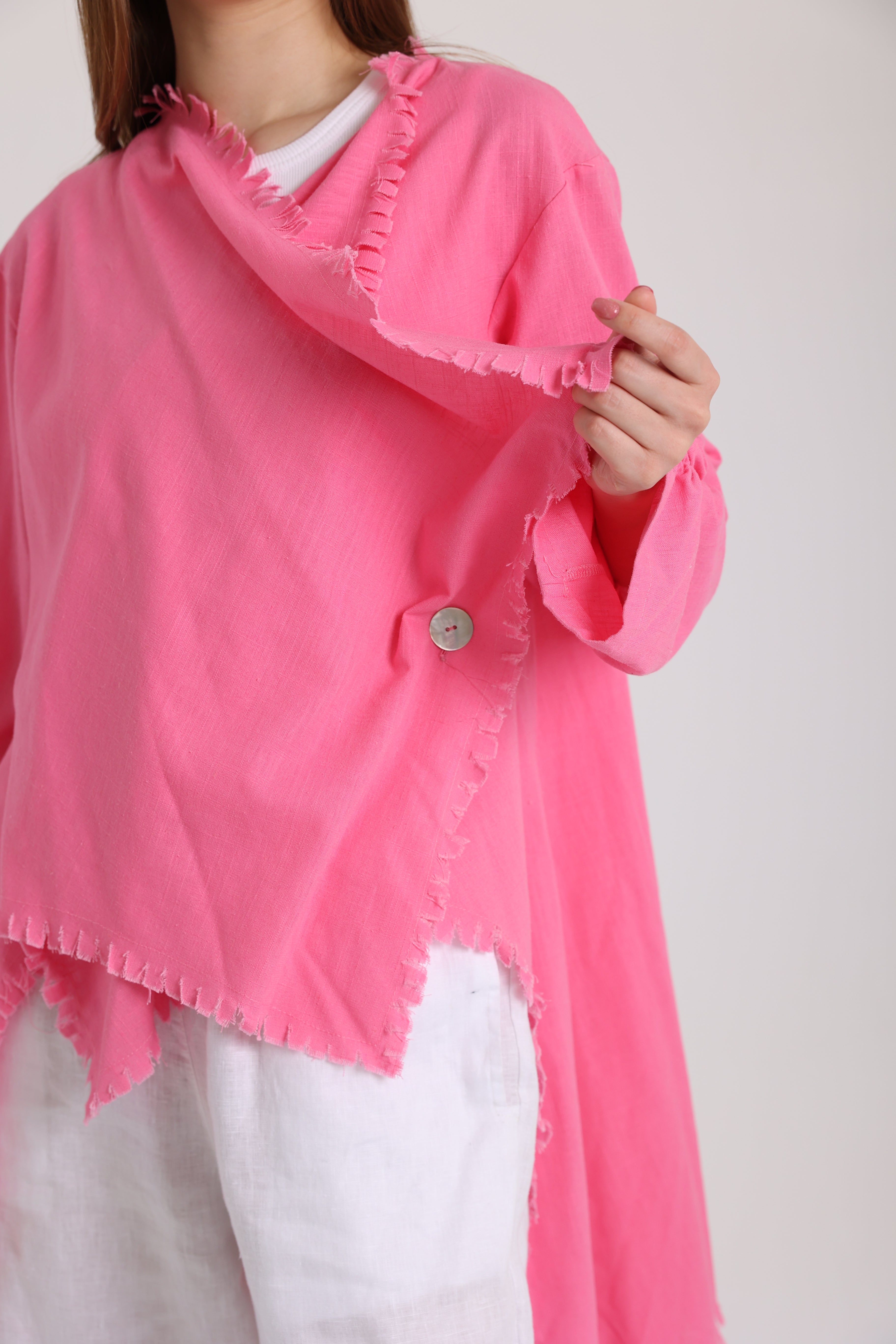 Hot pink high-low croise buttoned cardigan