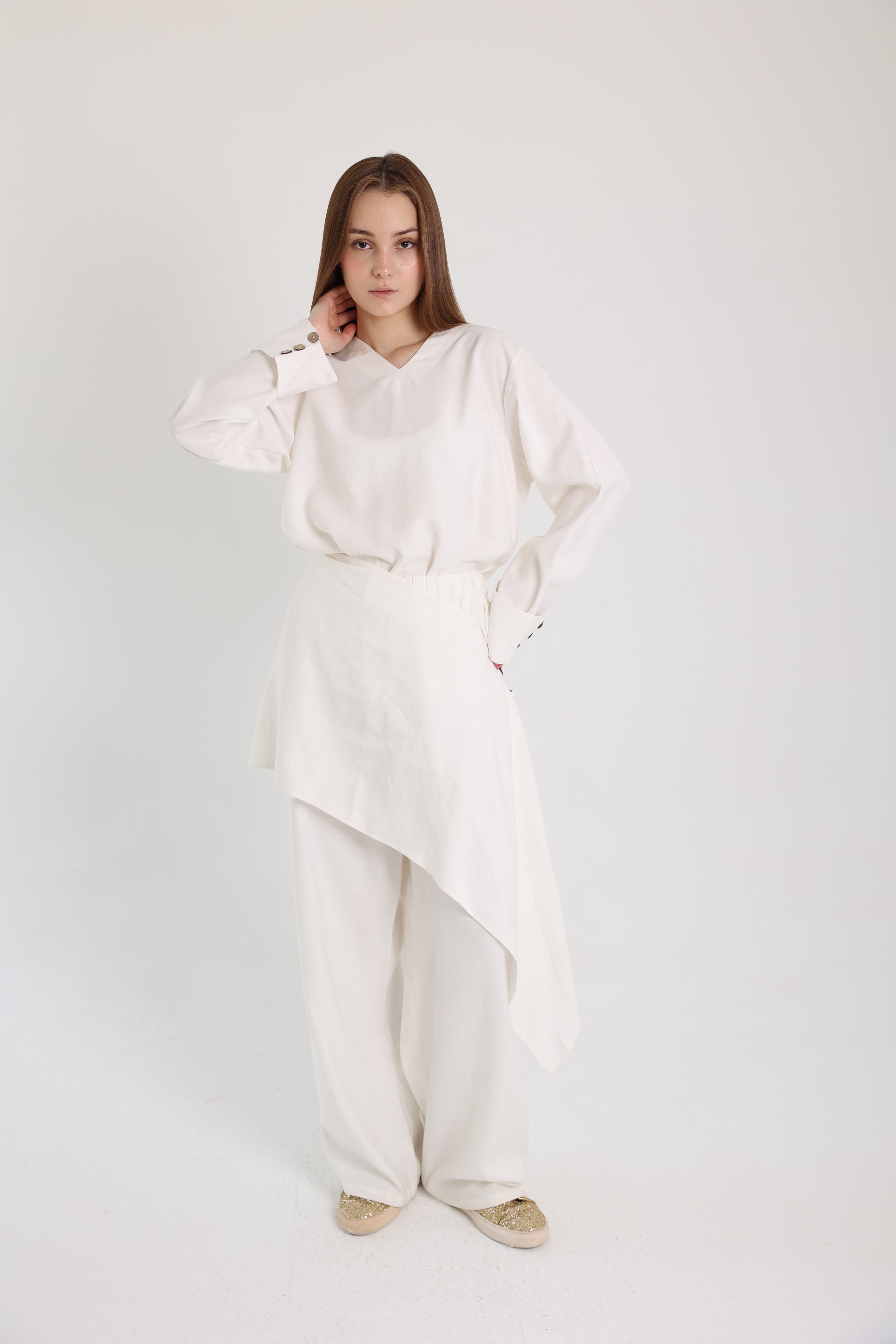 White Linen Set with a Wrap