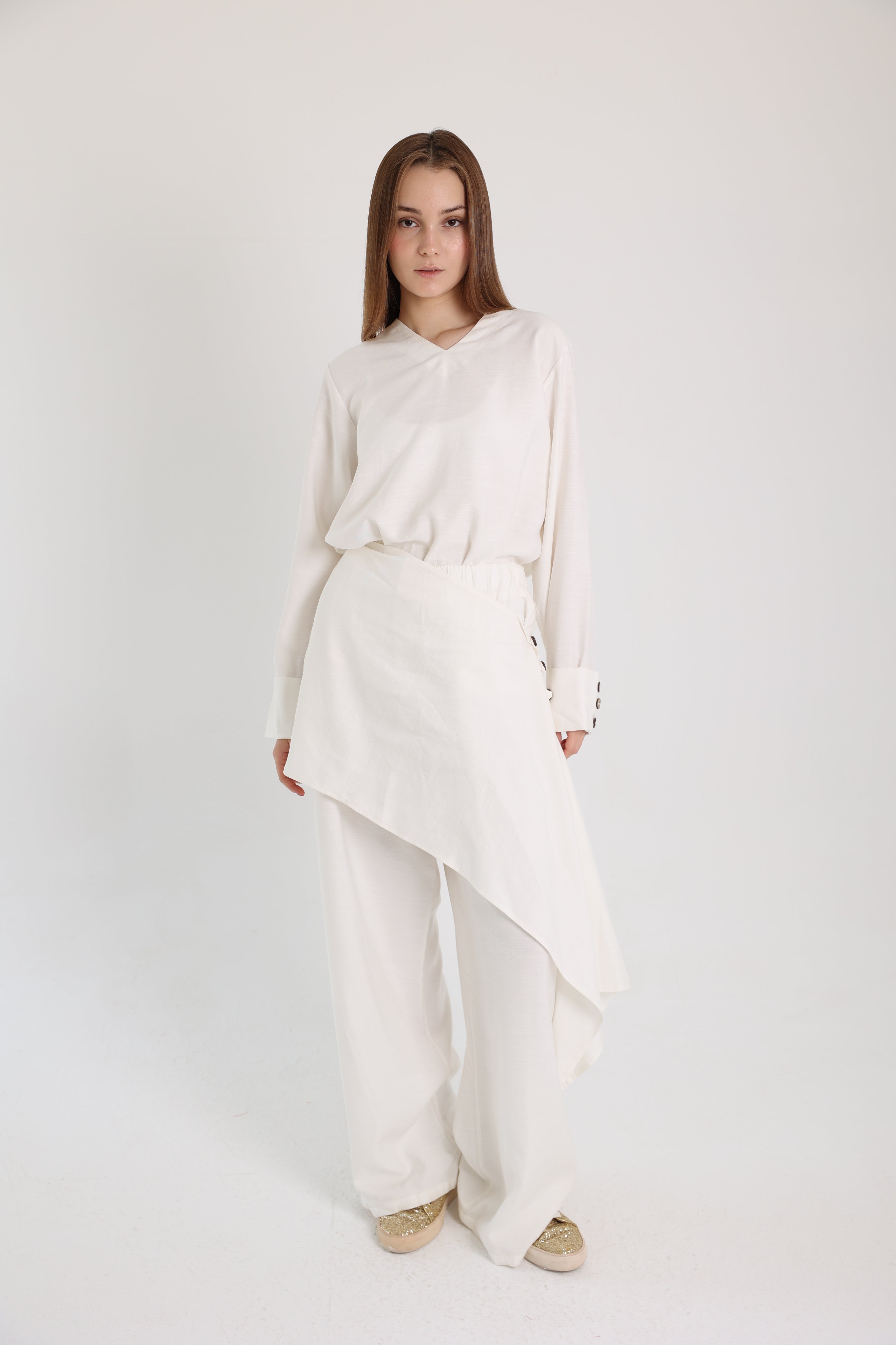 White Linen Set with a Wrap