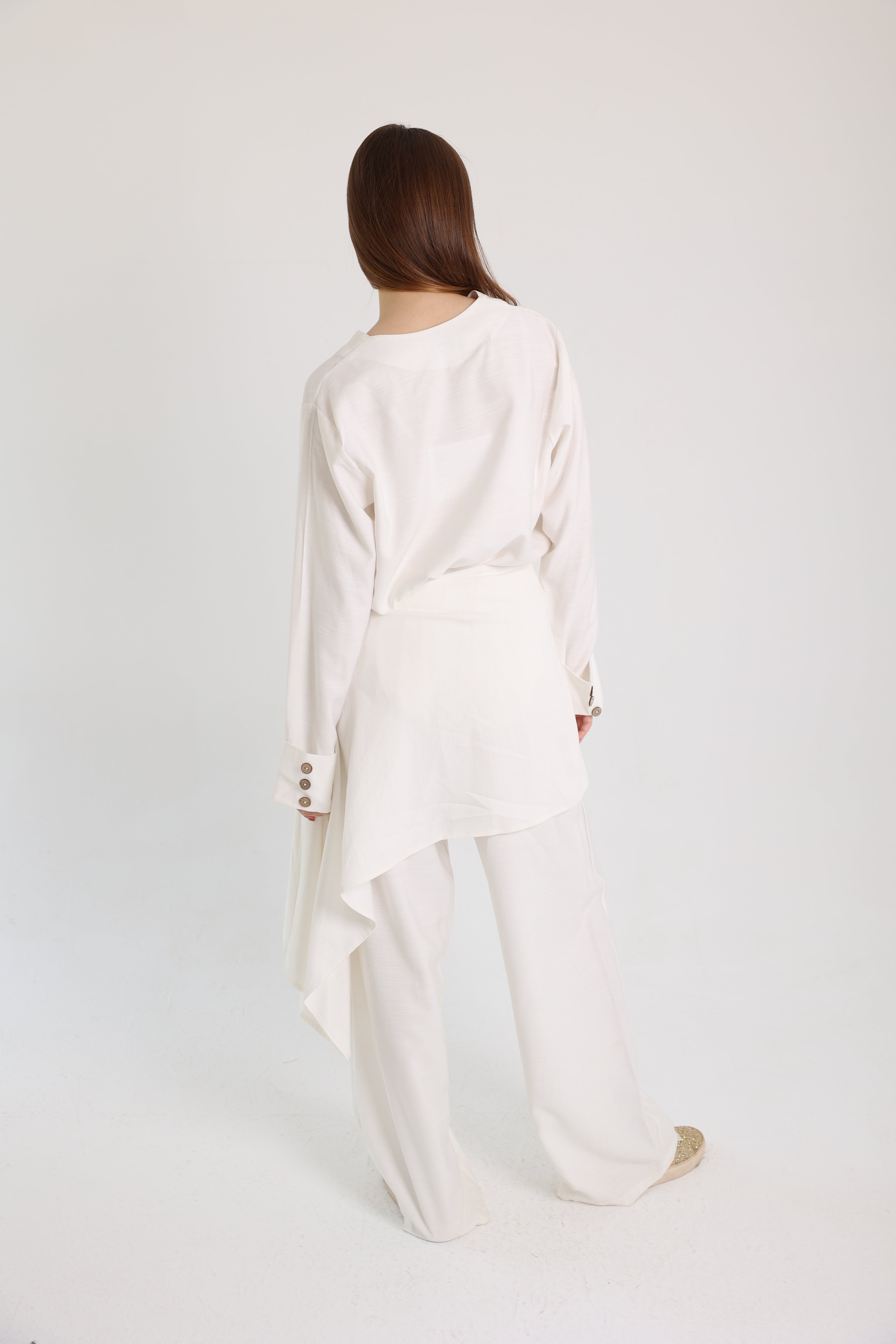 White Linen Set with a Wrap