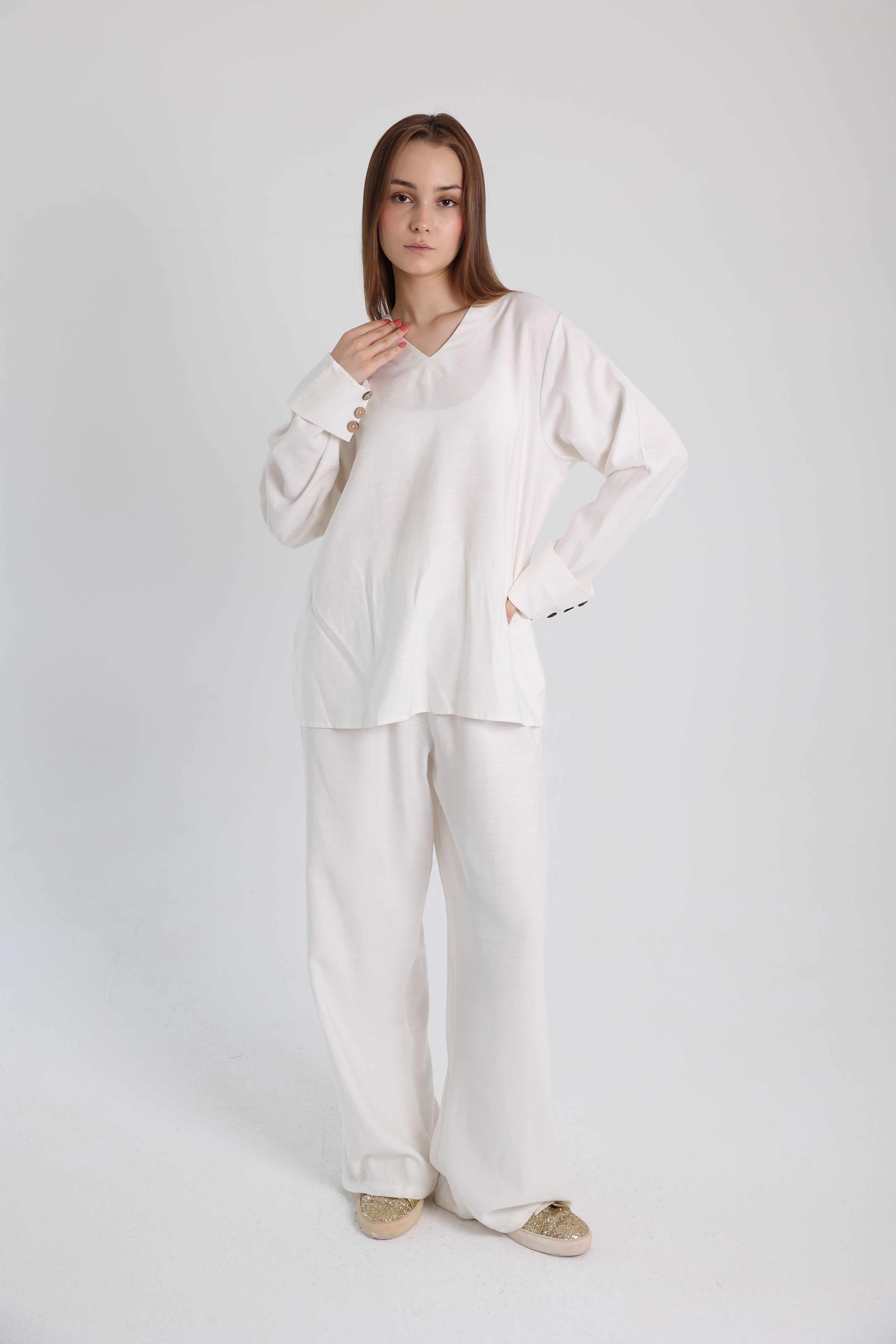 White Linen Set with a Wrap
