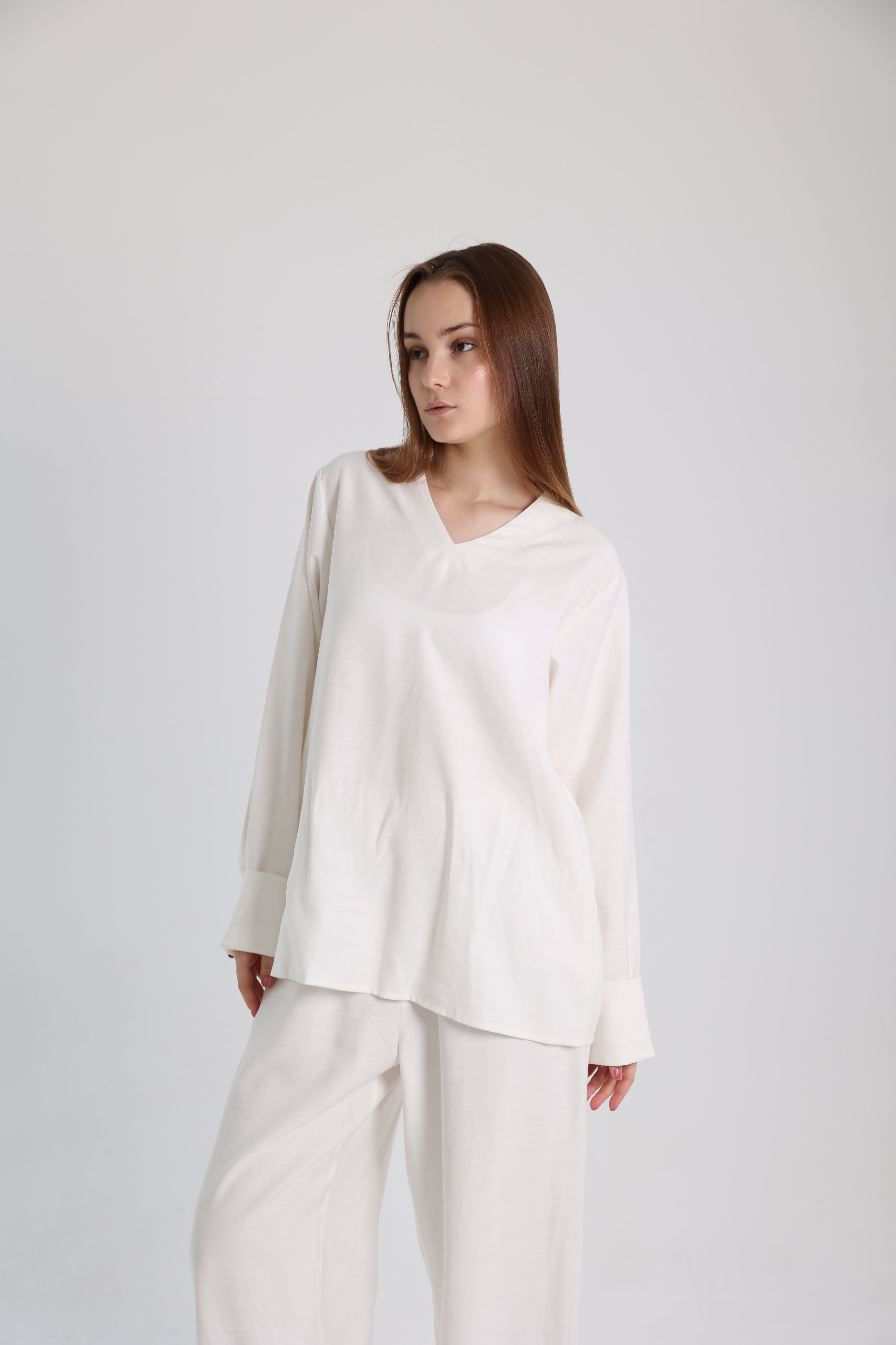 White Linen Set with a Wrap