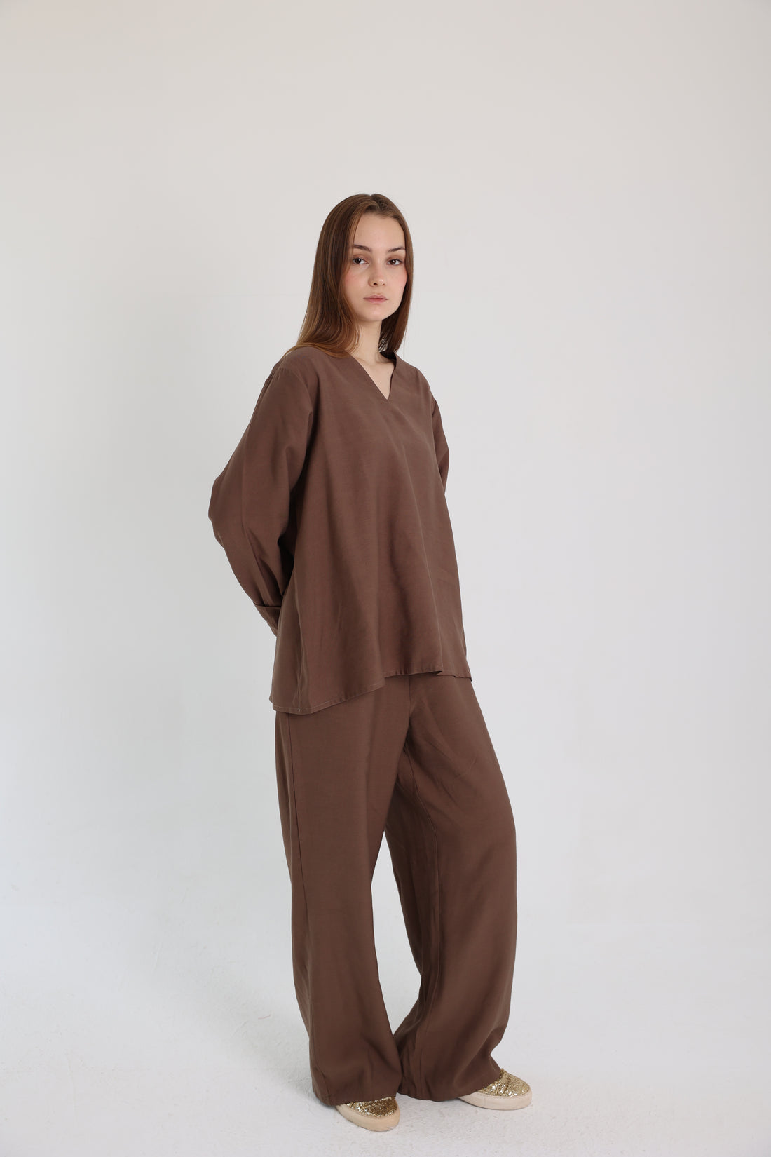 Brown Linen Set with a Wrap