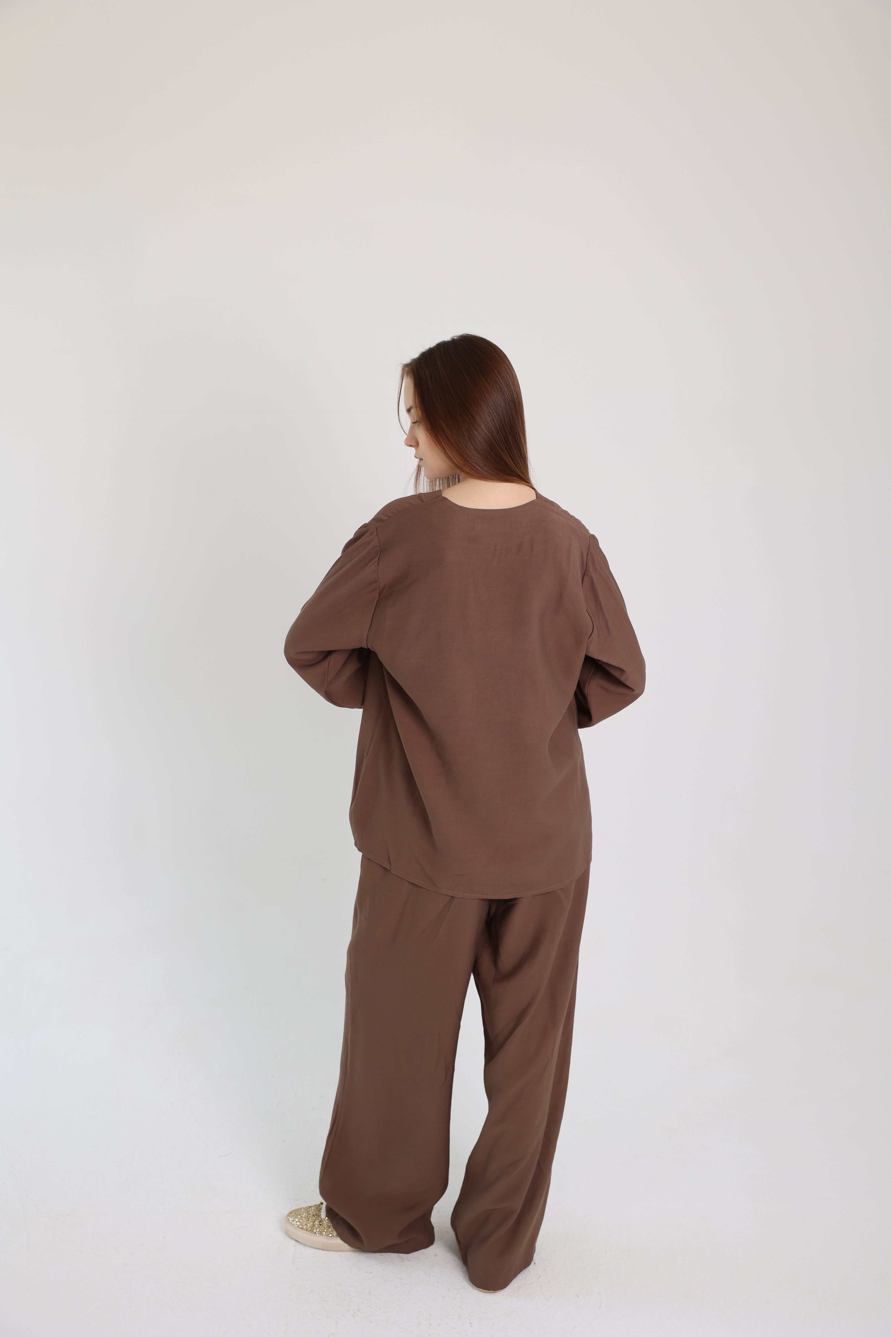 Brown Linen Set with a Wrap