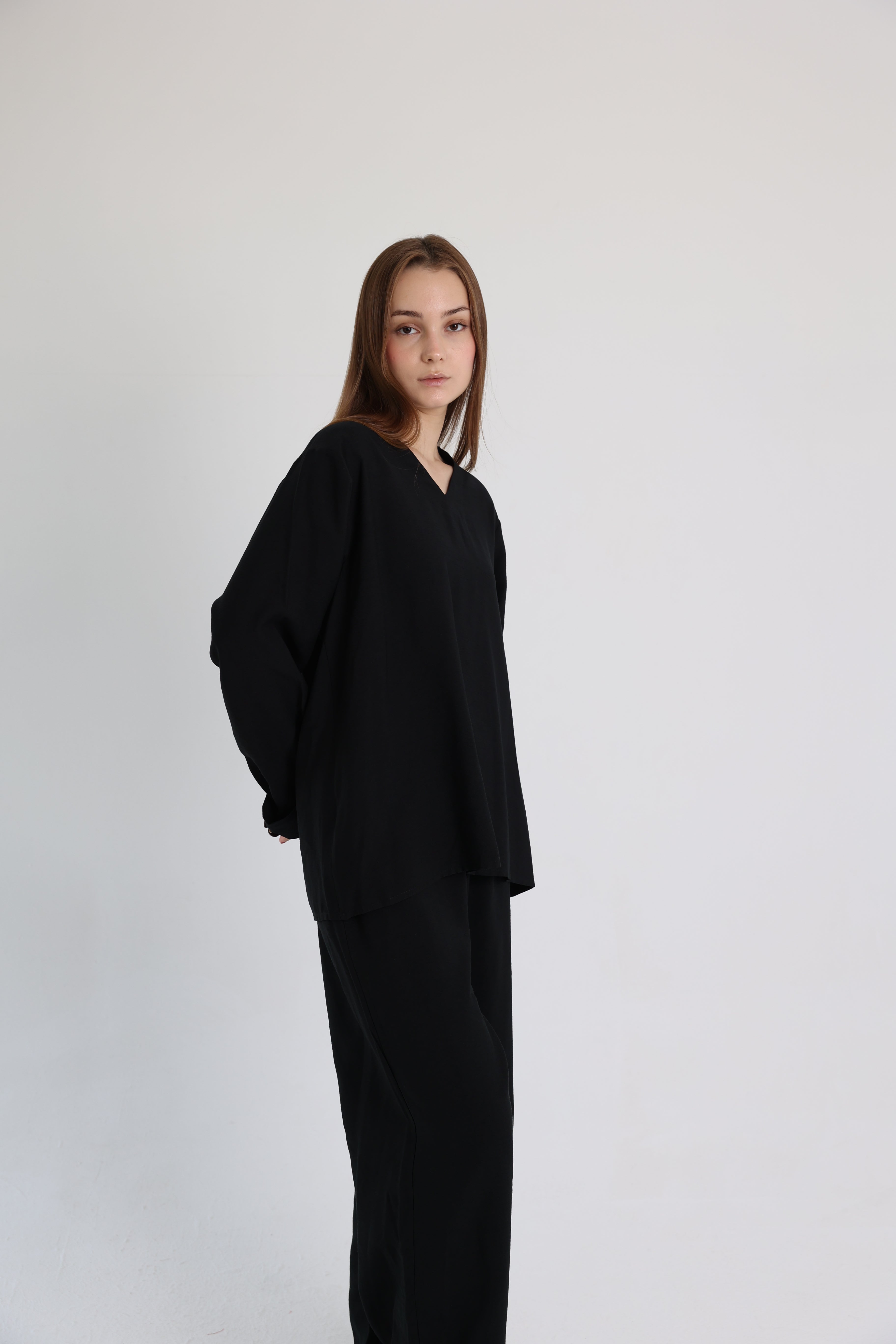 Black Linen Set With a Wrap