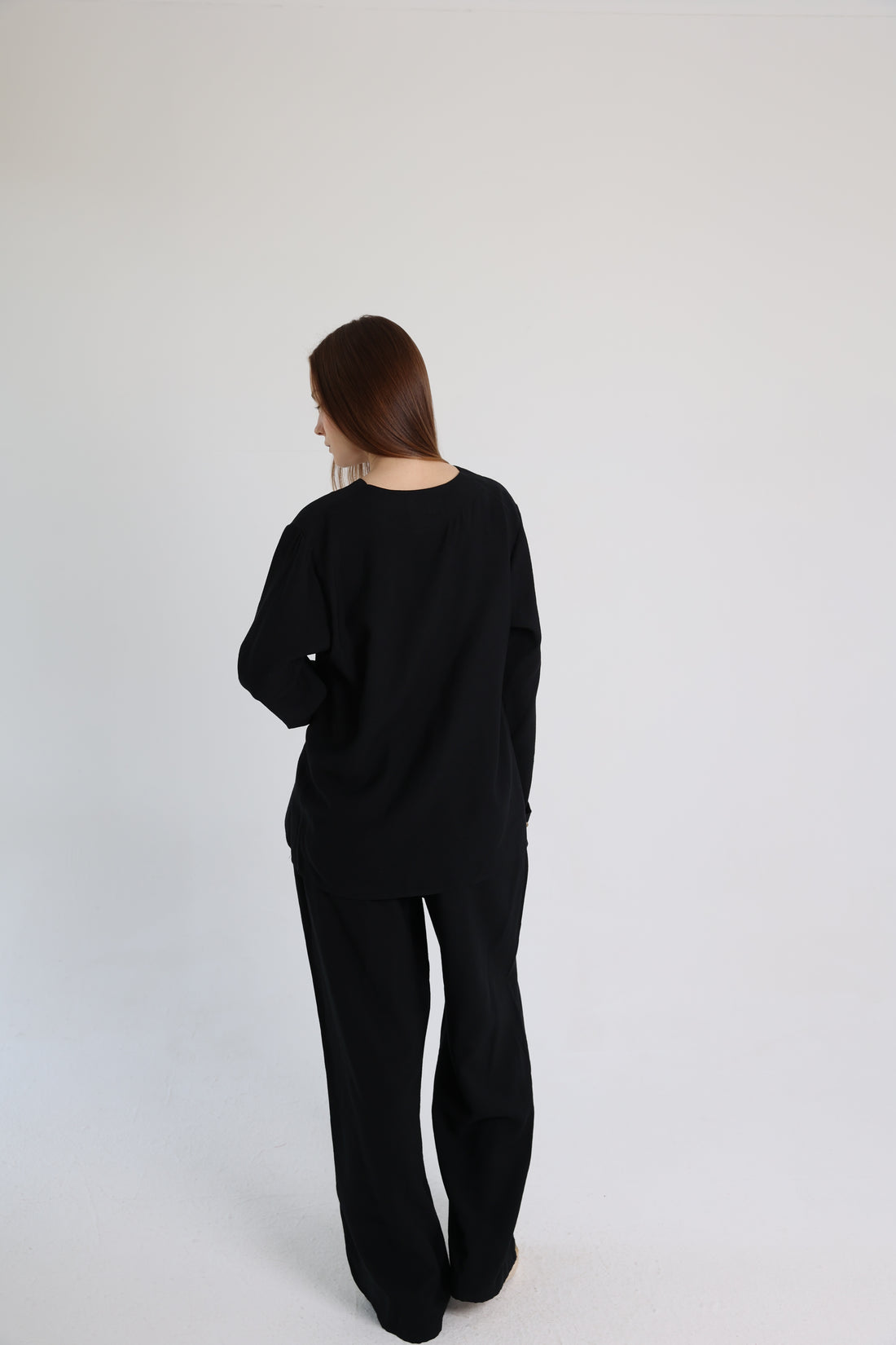 Black Linen Set With a Wrap