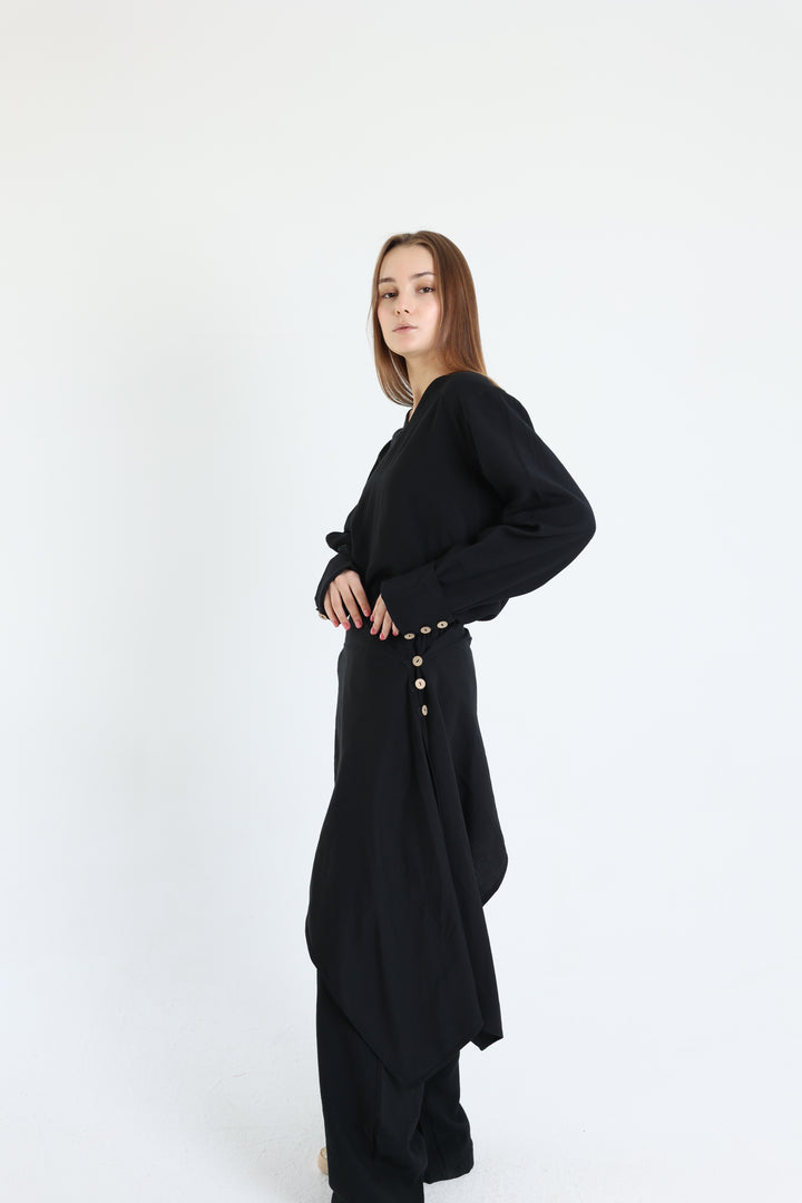 Black Linen Set With a Wrap