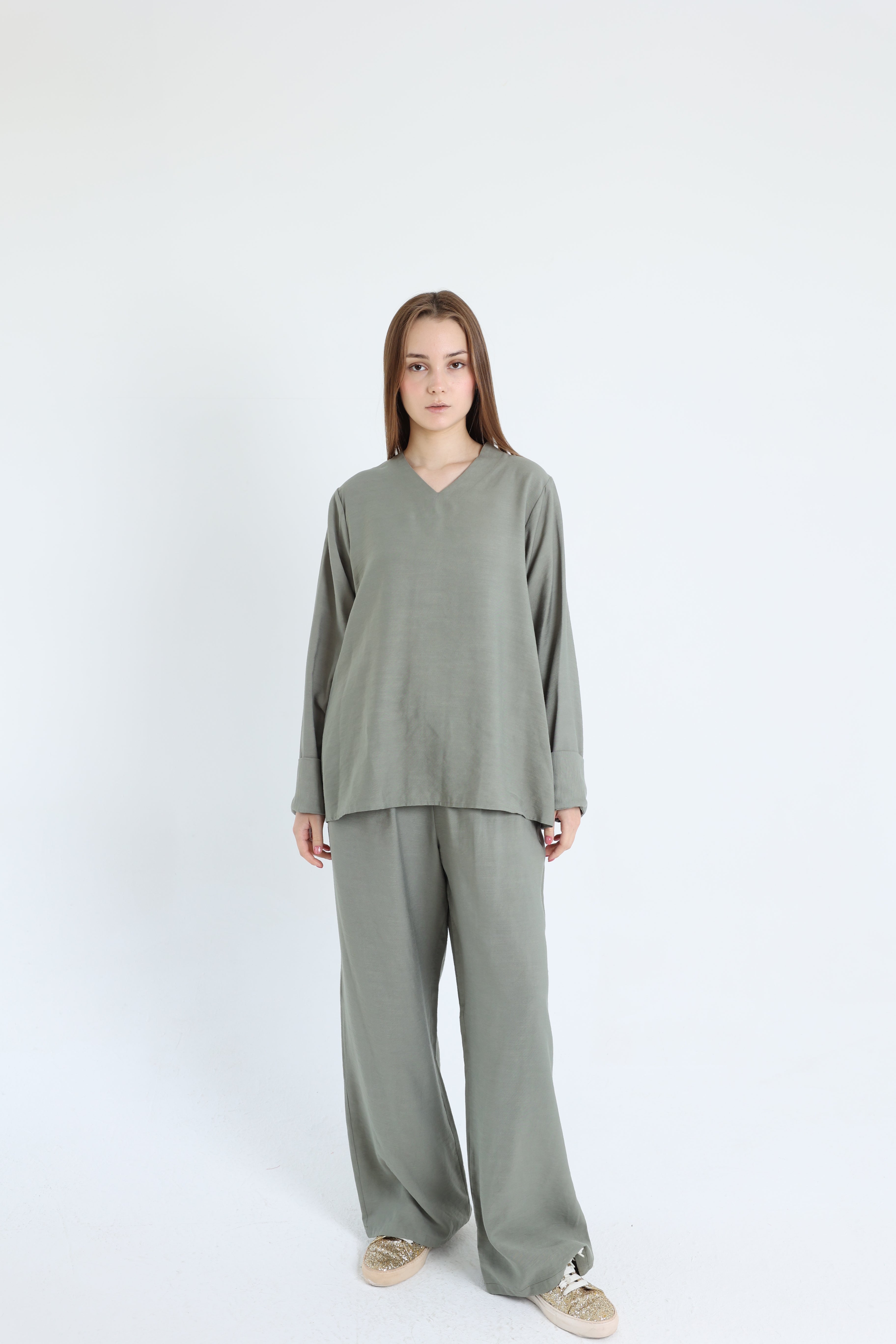 Olive Linen Set With a Wrap