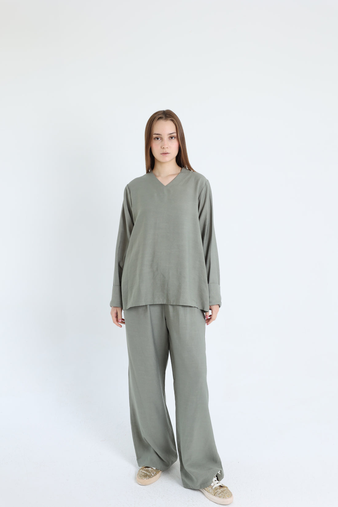 Olive Linen Set With a Wrap