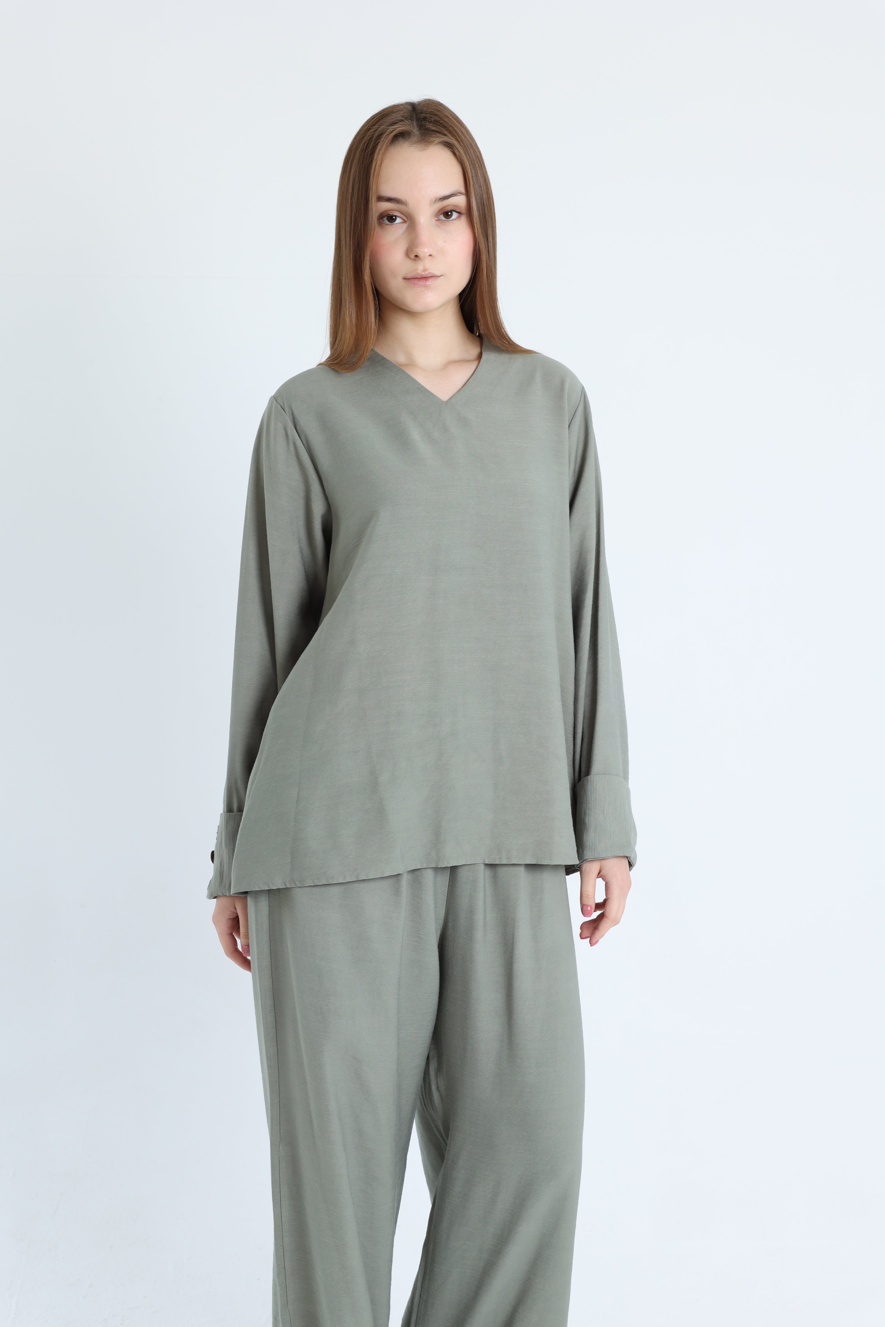 Olive Linen Set With a Wrap