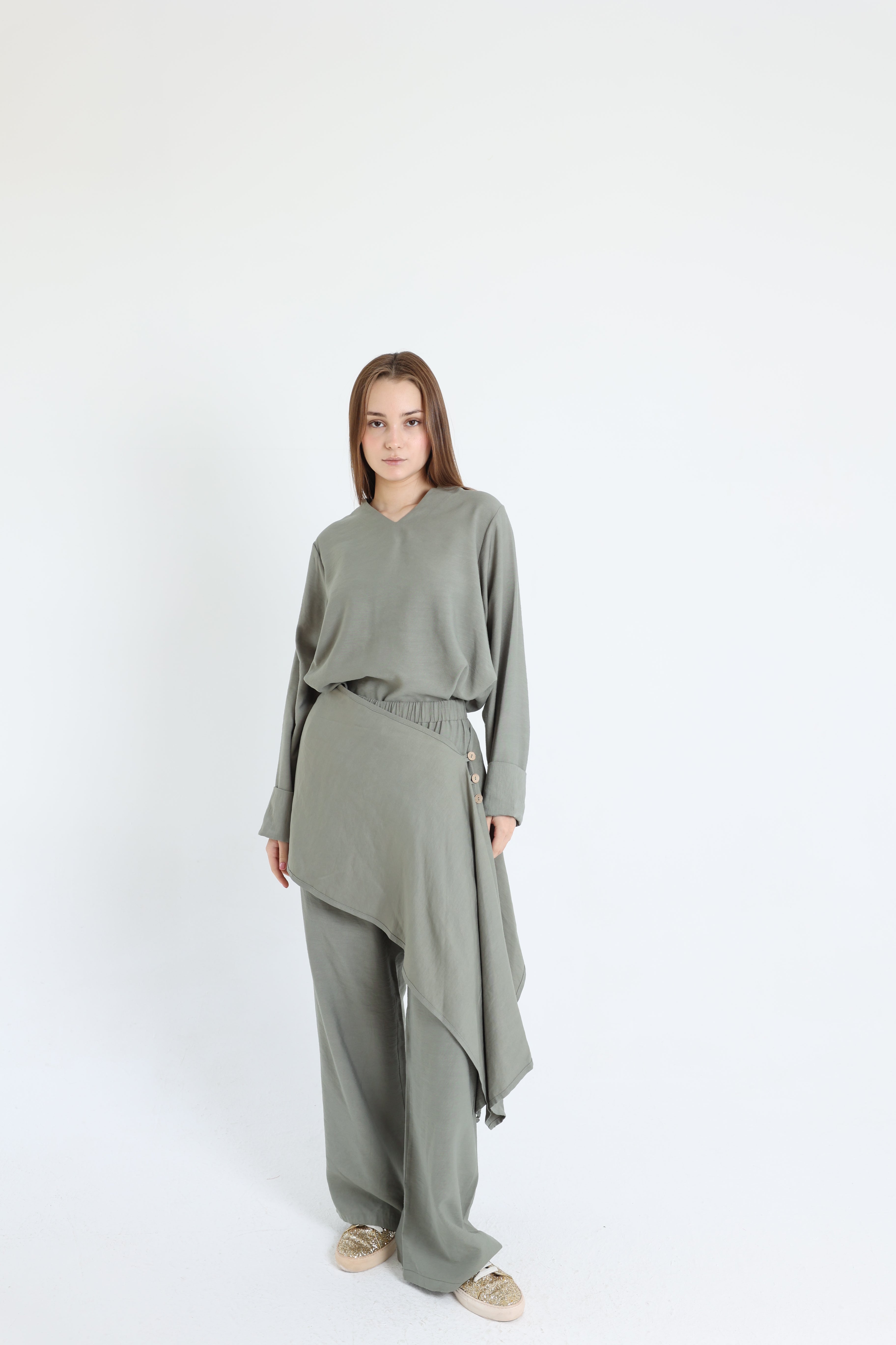 Olive Linen Set With a Wrap