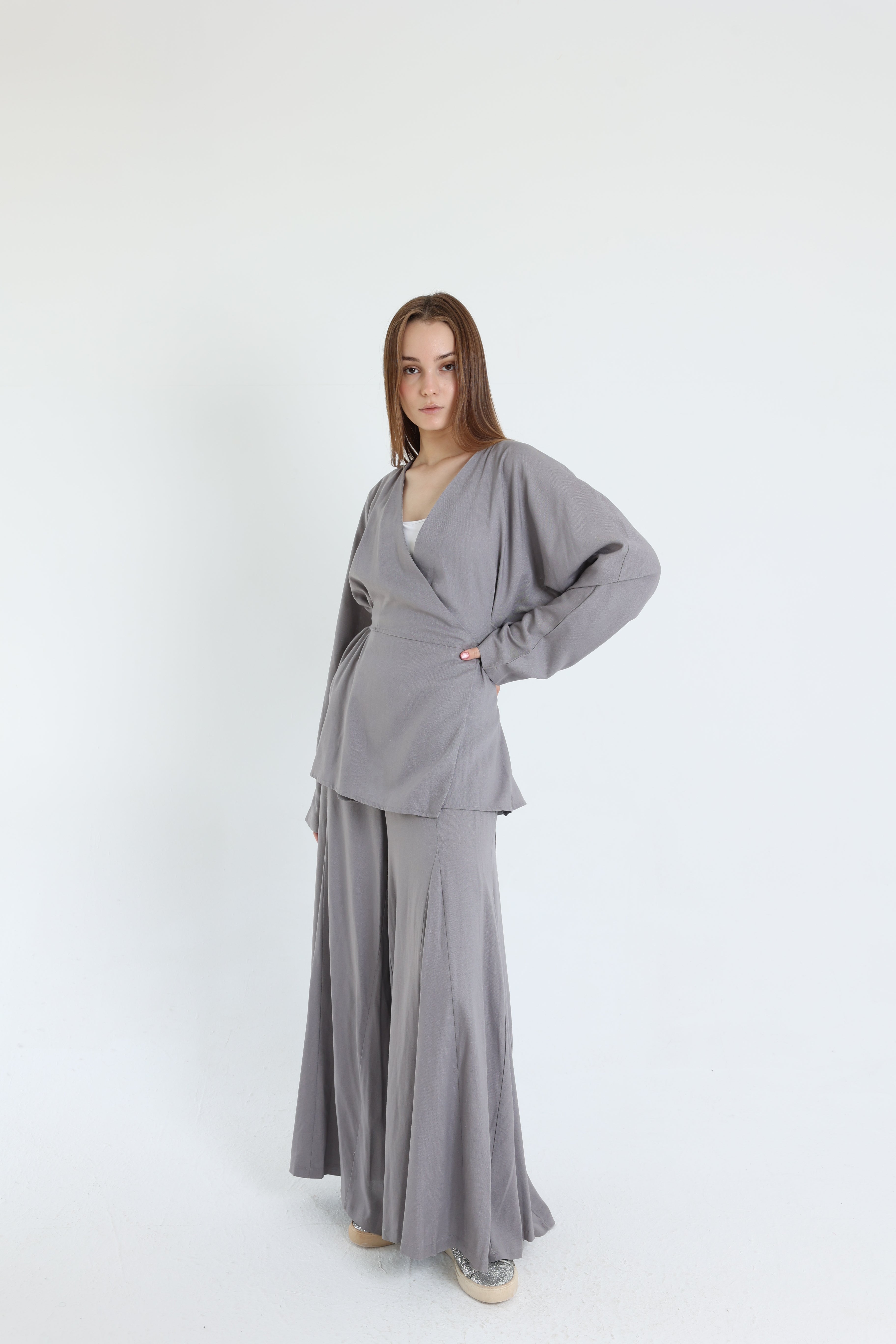 Grey Linen Croisé Shirt with Belt