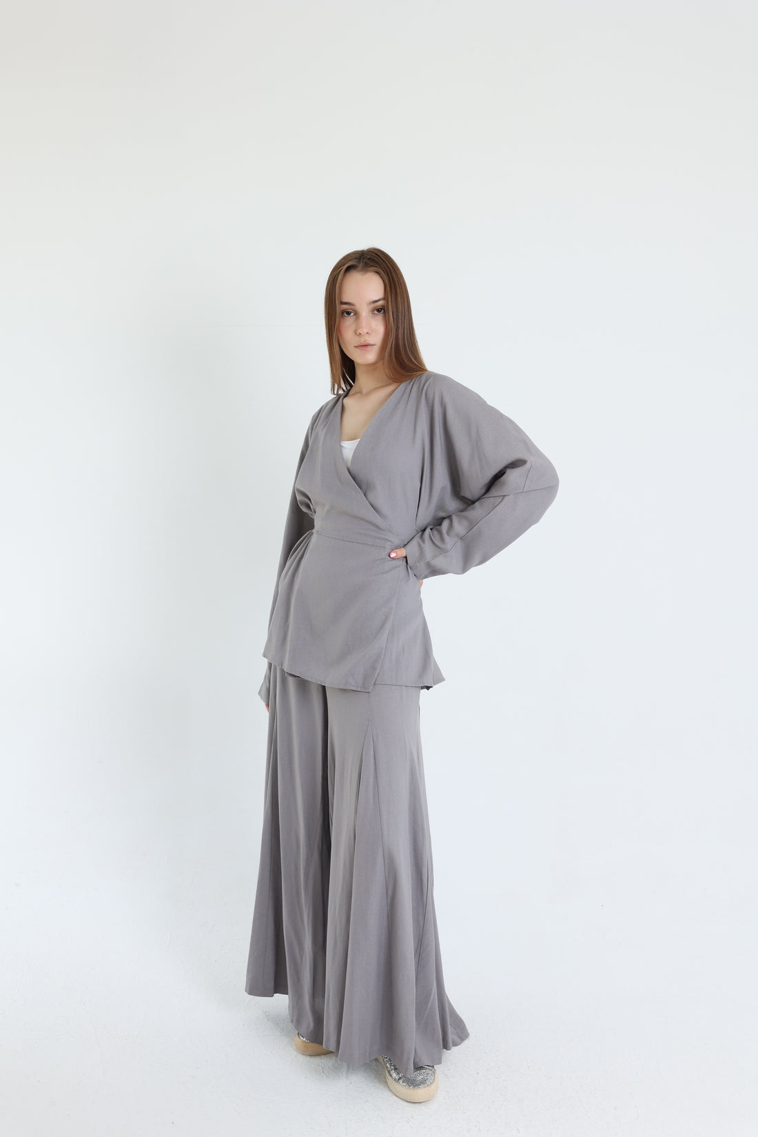 Grey Linen Croisé Shirt with Belt