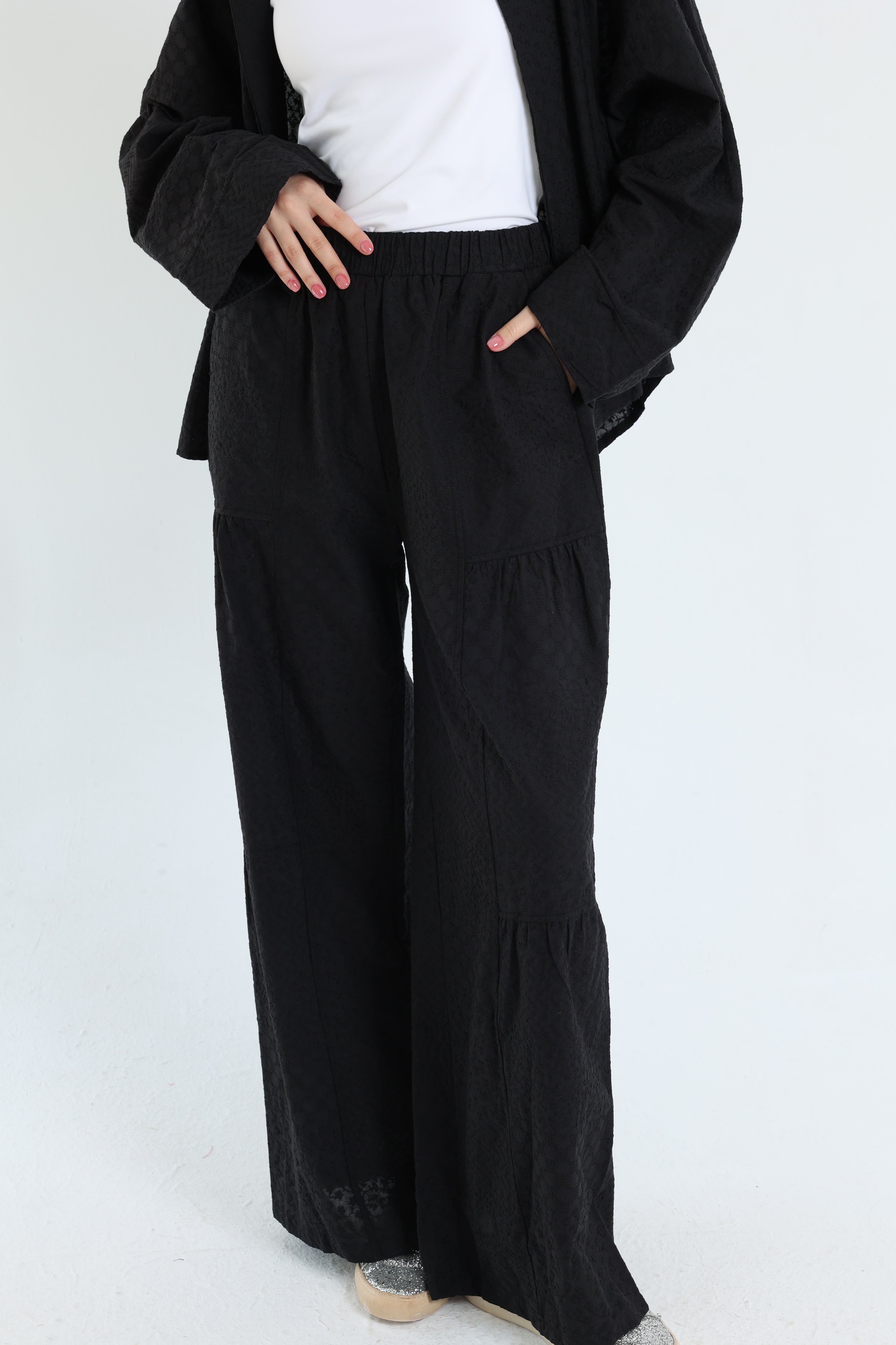 Black cotton emroidered set