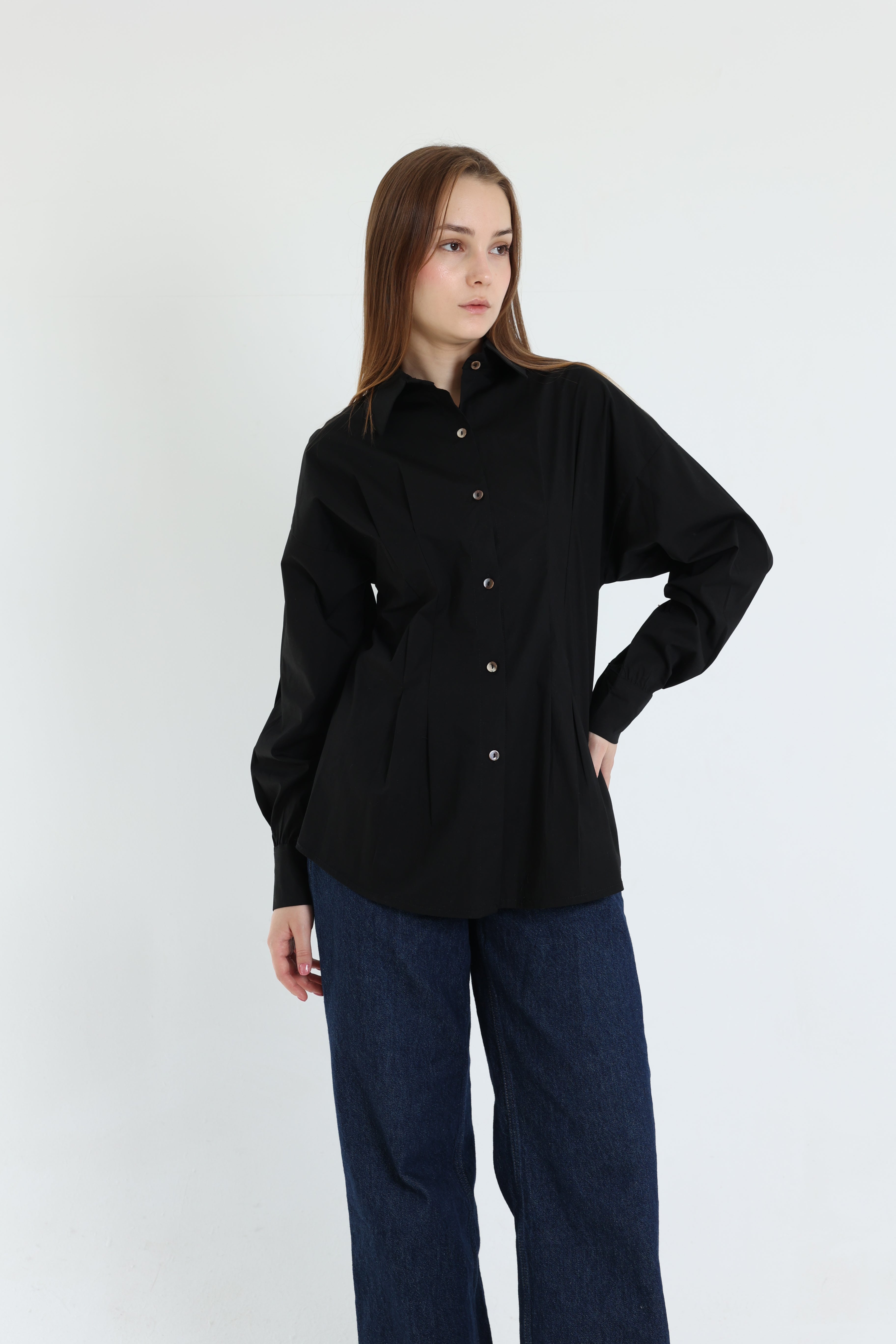 Black darted poplin shirt