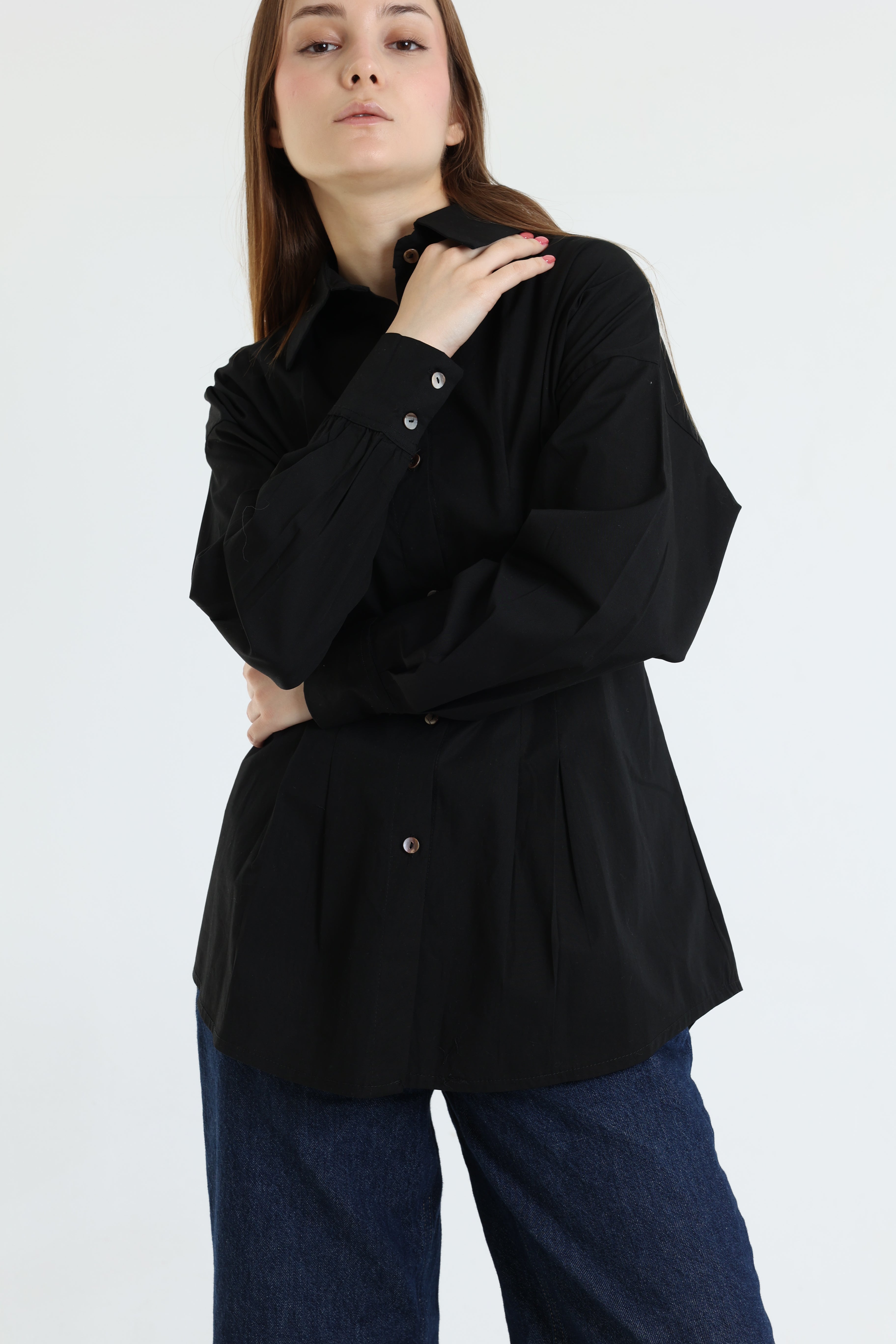 Black darted poplin shirt