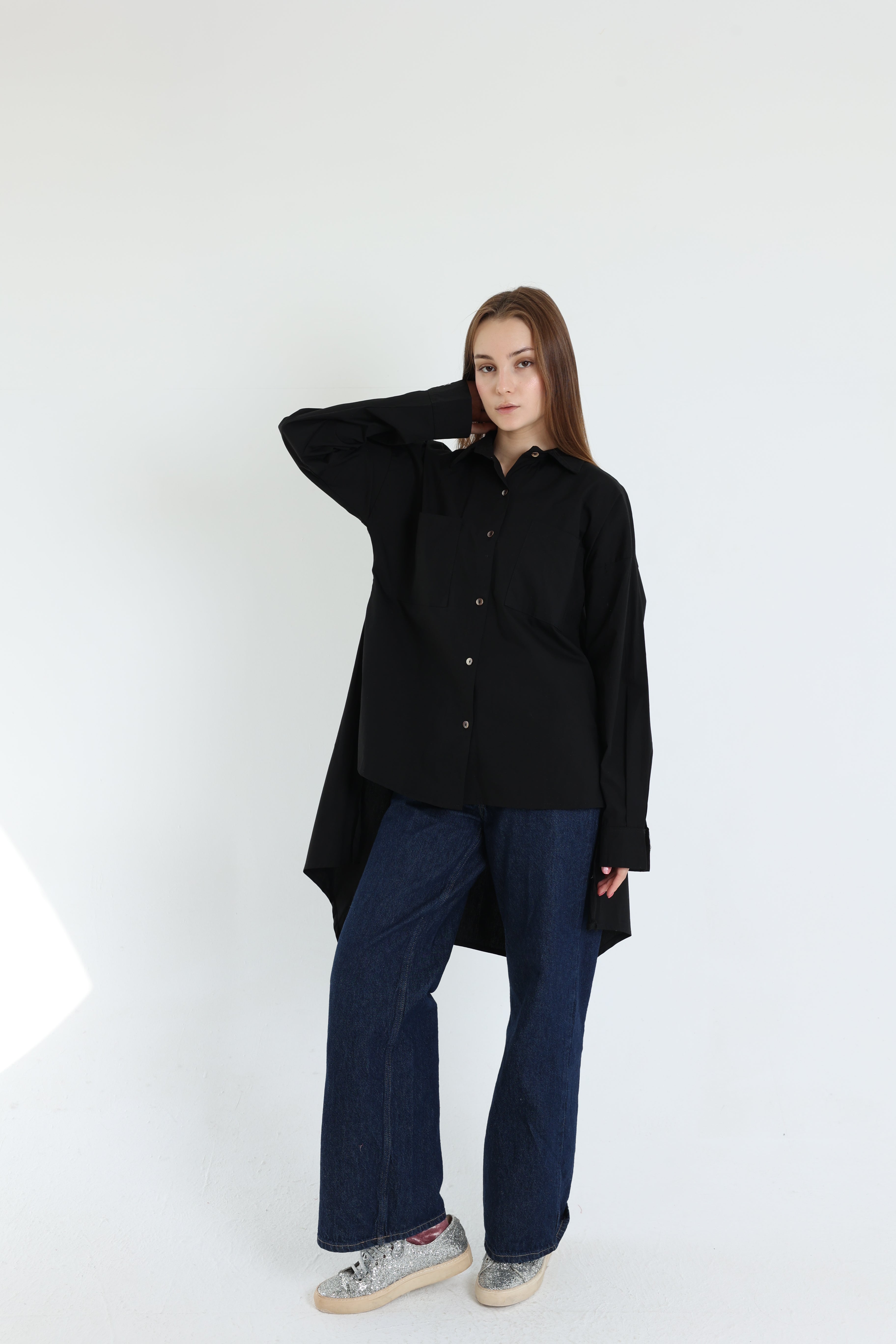 Black high-low poplin shirt