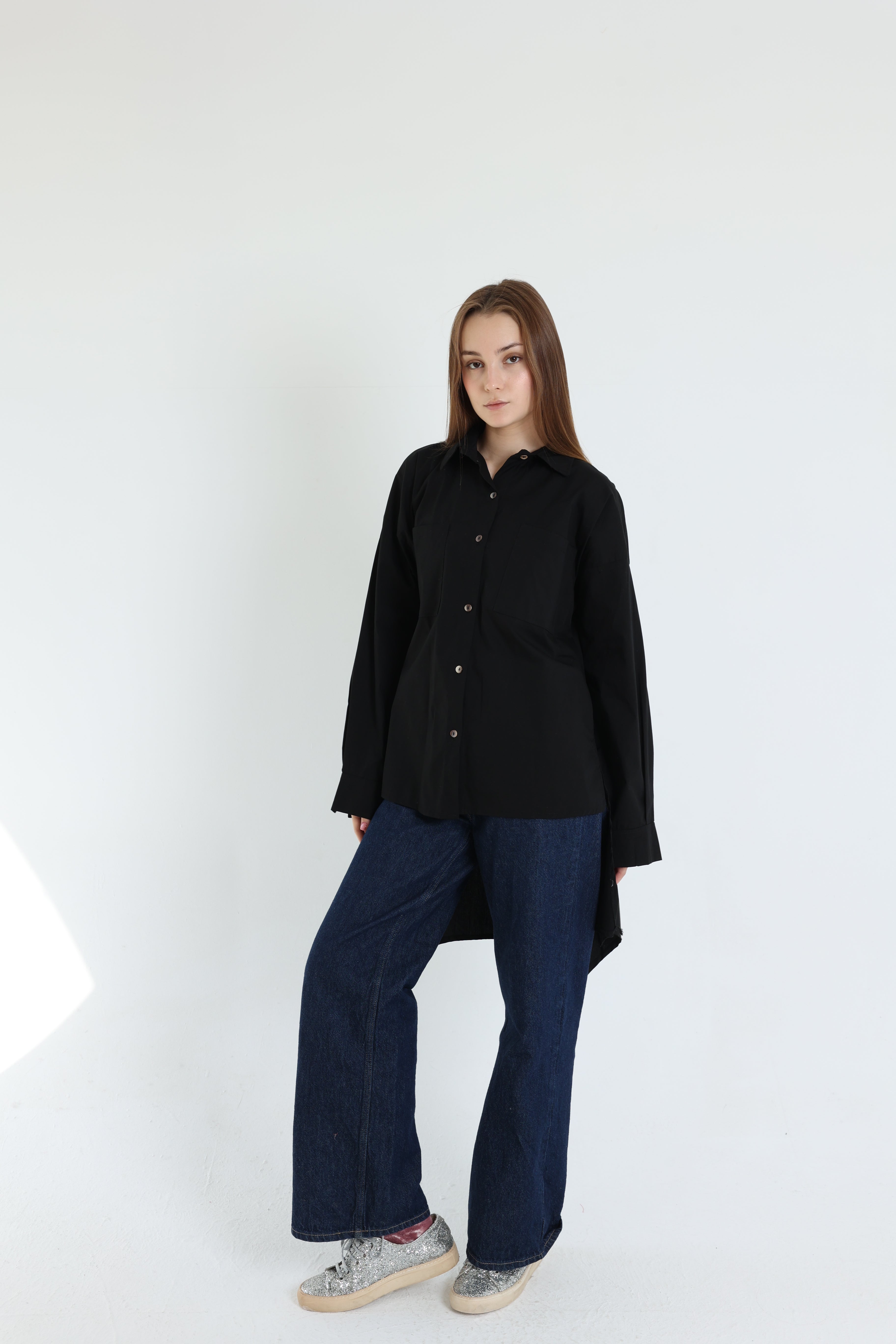 Black high-low poplin shirt